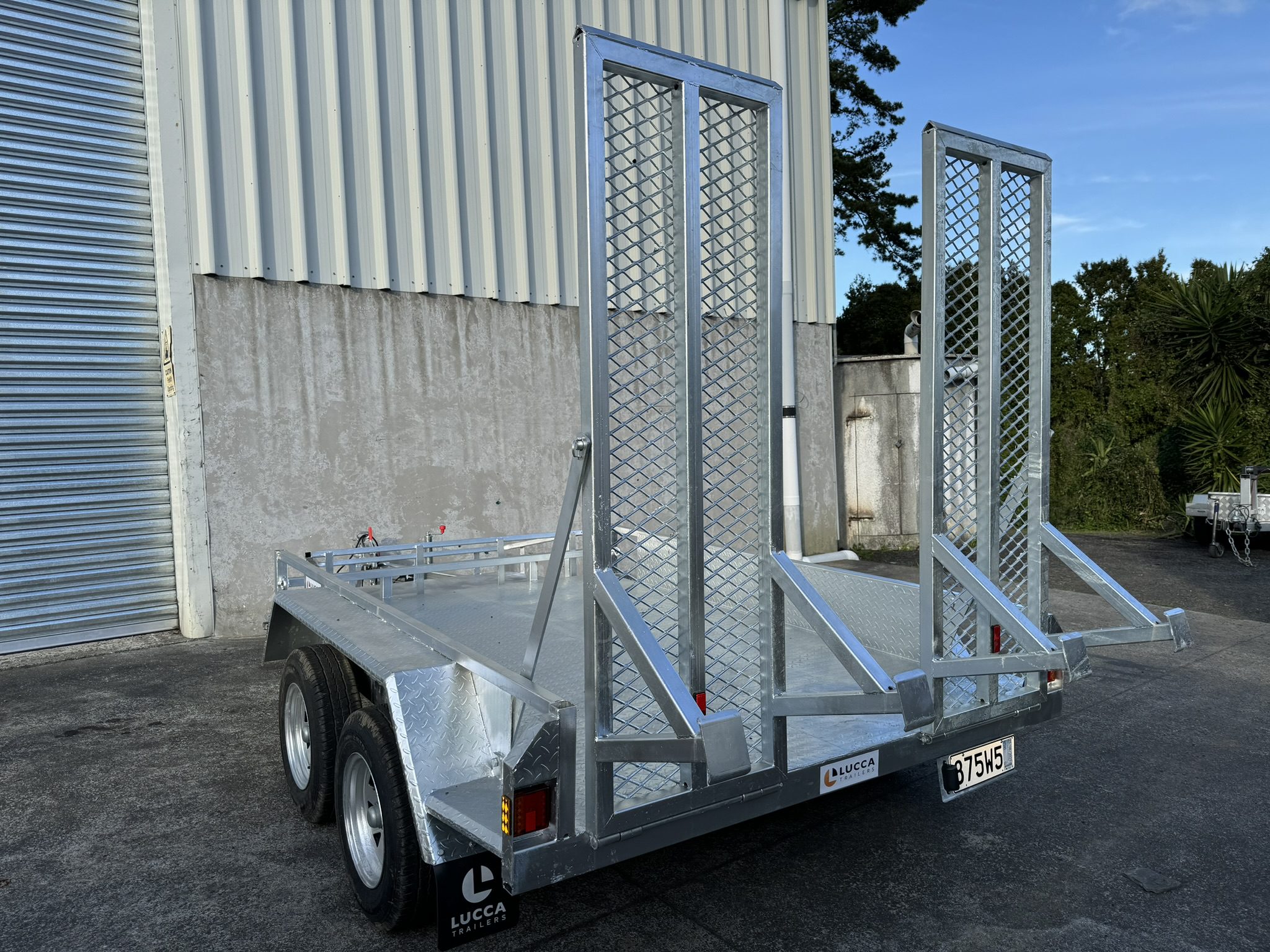 8ft x 5ft Tandem Axle Digger Transporter – Baby Dino George | Lucca Trailers