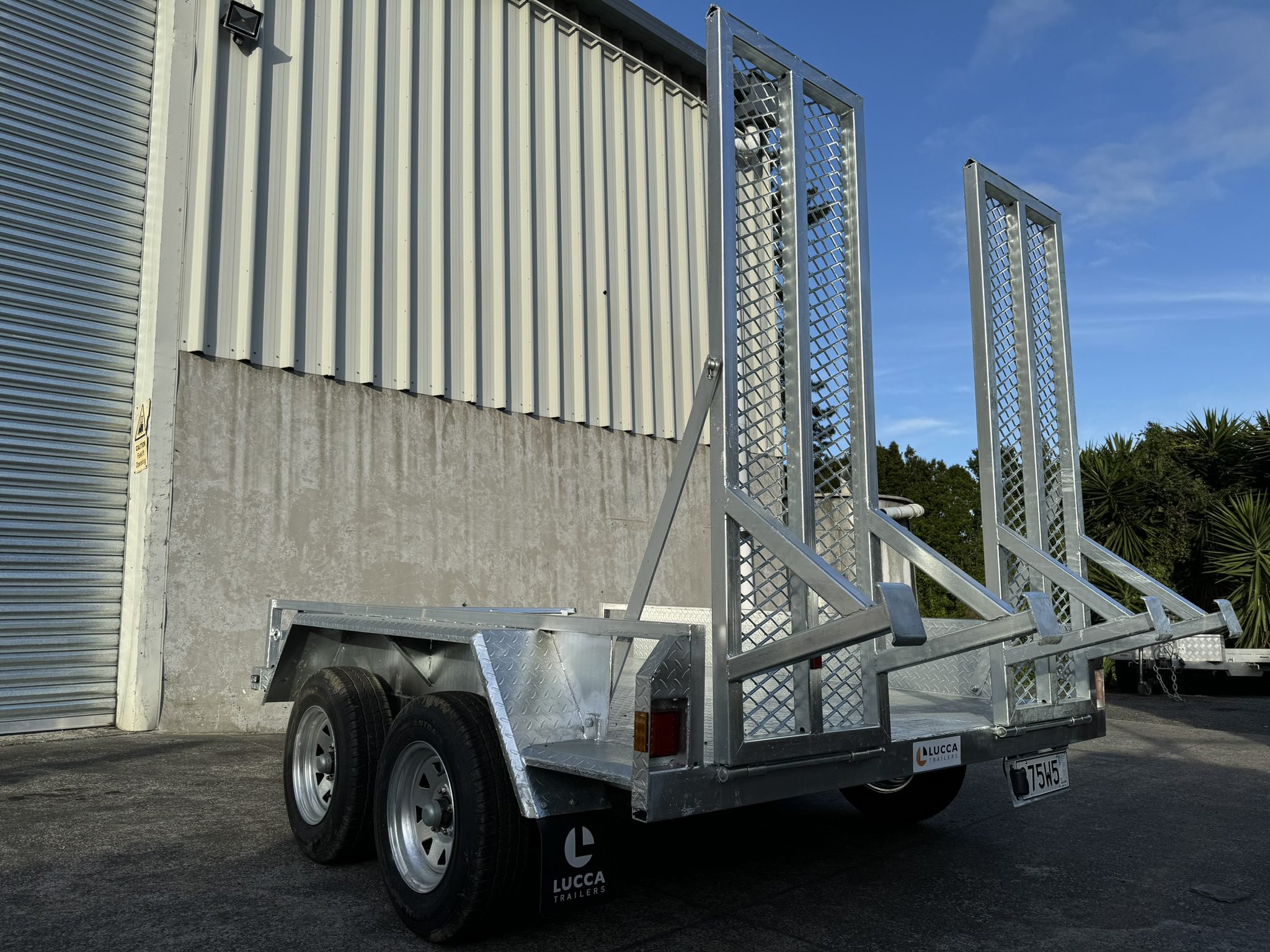 8ft x 5ft Tandem Axle Digger Transporter – Baby Dino George | Lucca Trailers