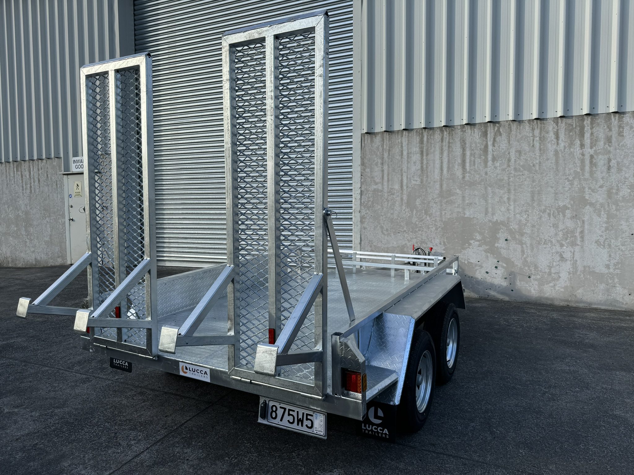 8ft x 5ft Tandem Axle Digger Transporter – Baby Dino George | Lucca Trailers