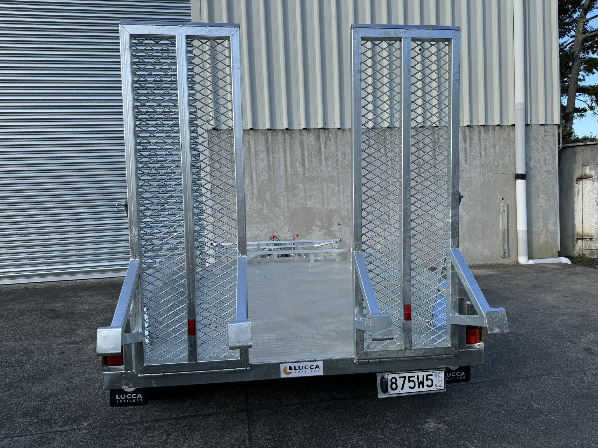 8ft x 5ft Tandem Axle Digger Transporter – Baby Dino George | Lucca Trailers