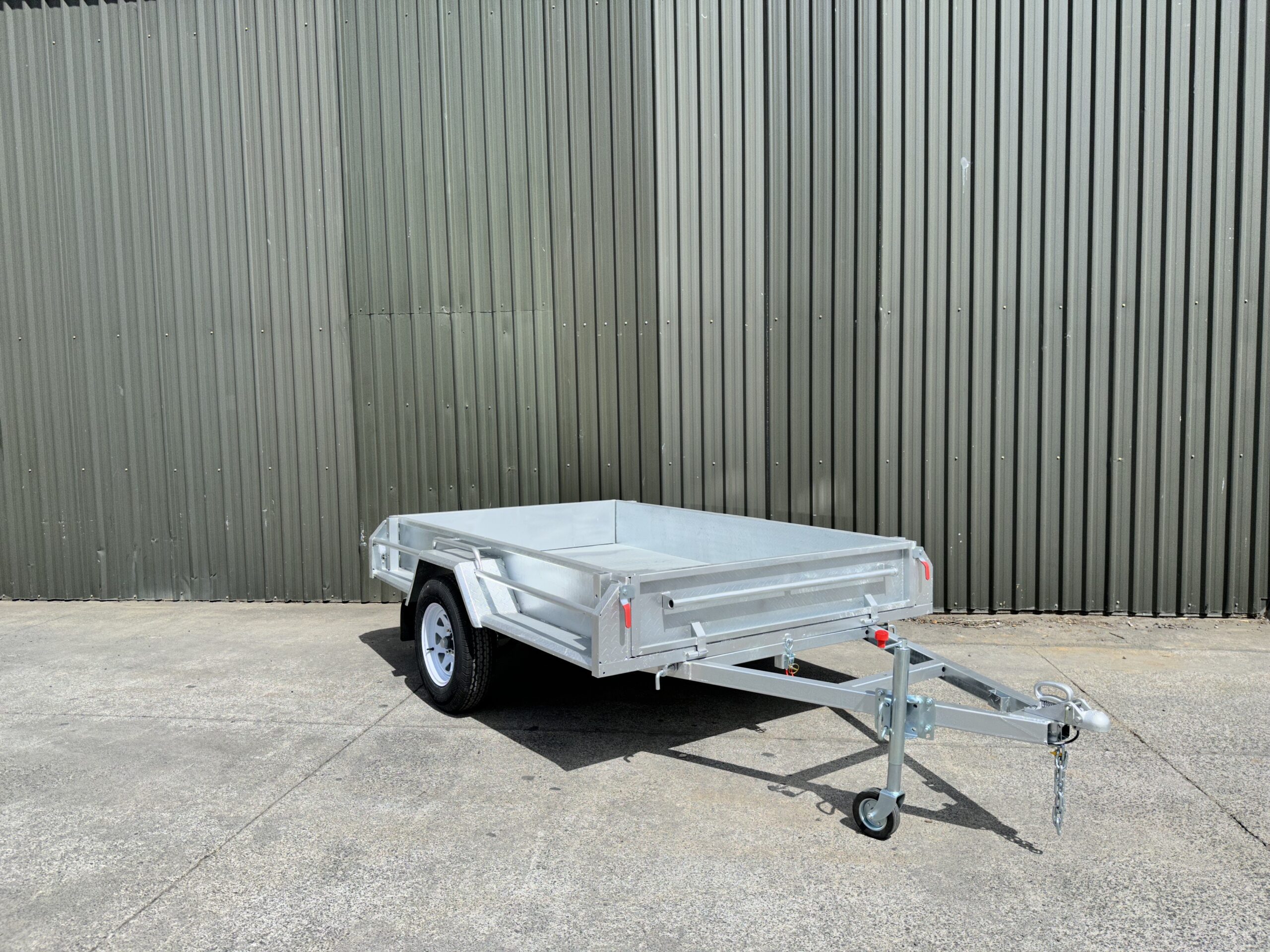 Single 8ft by 5ft | Lucca Trailers