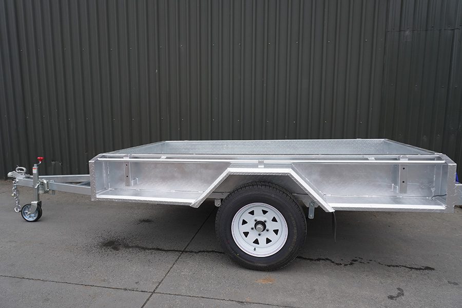 Single 8ft by 4ft Tipping Trailer | Lucca Trailers