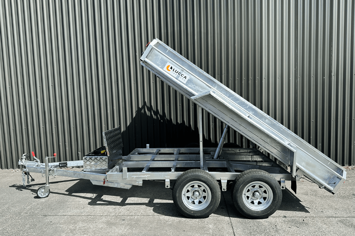 10ft by 5ft Hydraulic | Lucca Trailers