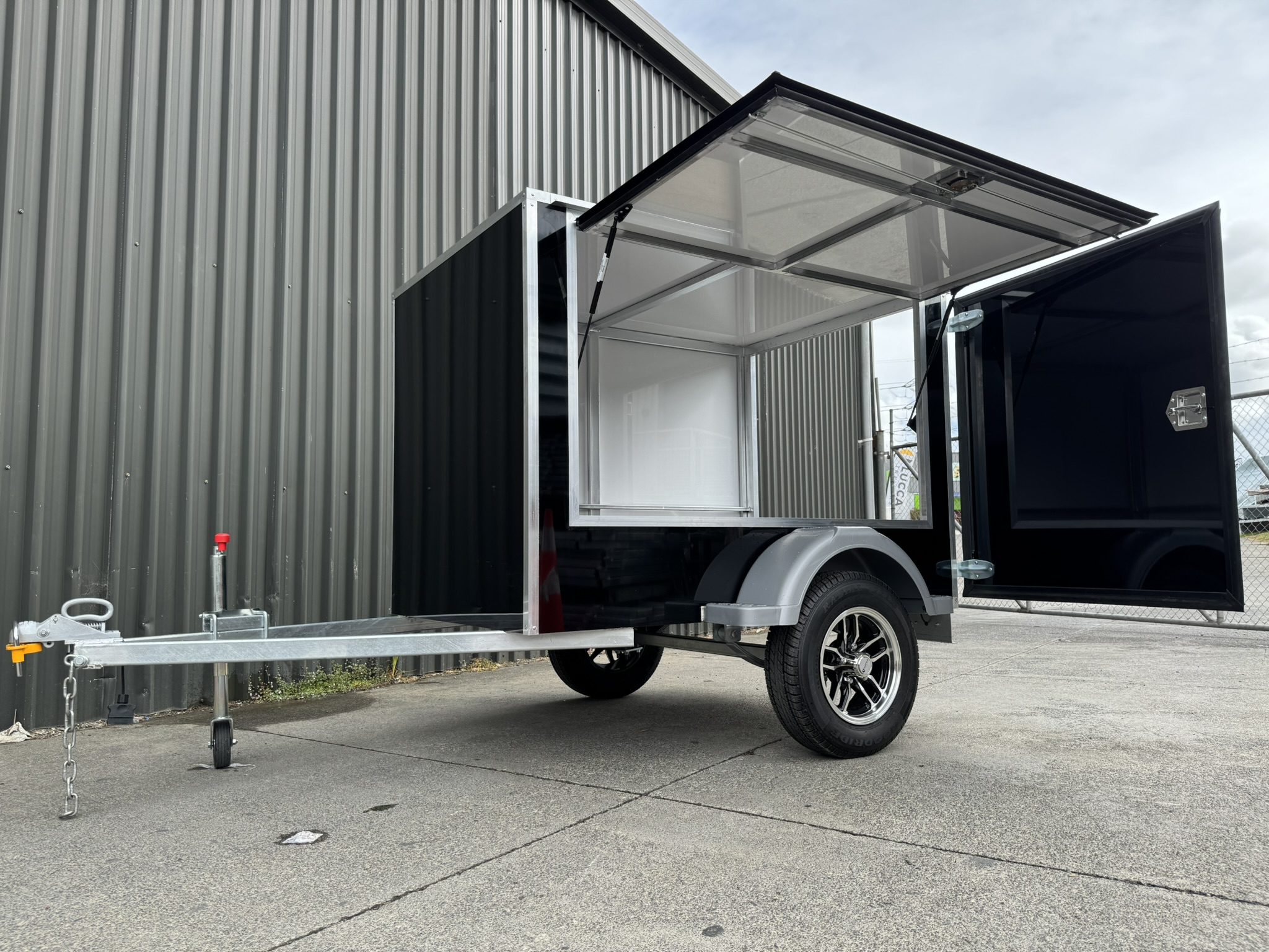 Luggage Trailer | Lucca Trailers