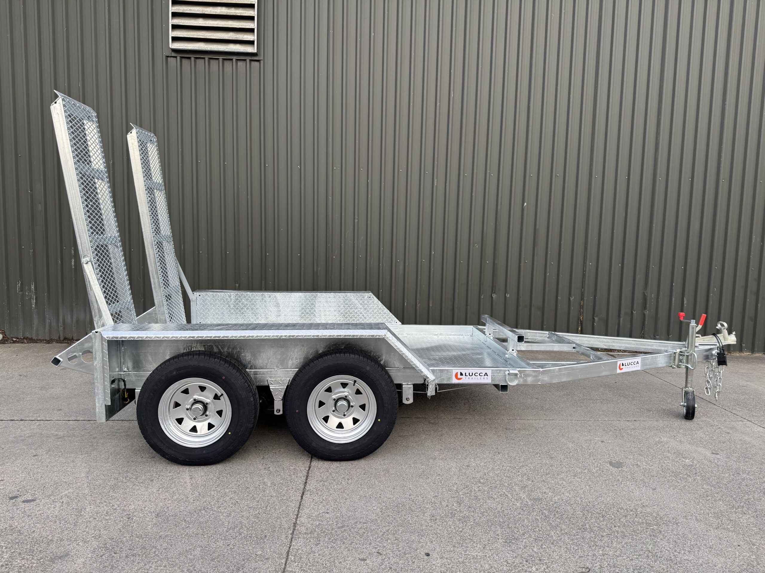Scissor Lift Trailer | Lucca Trailers