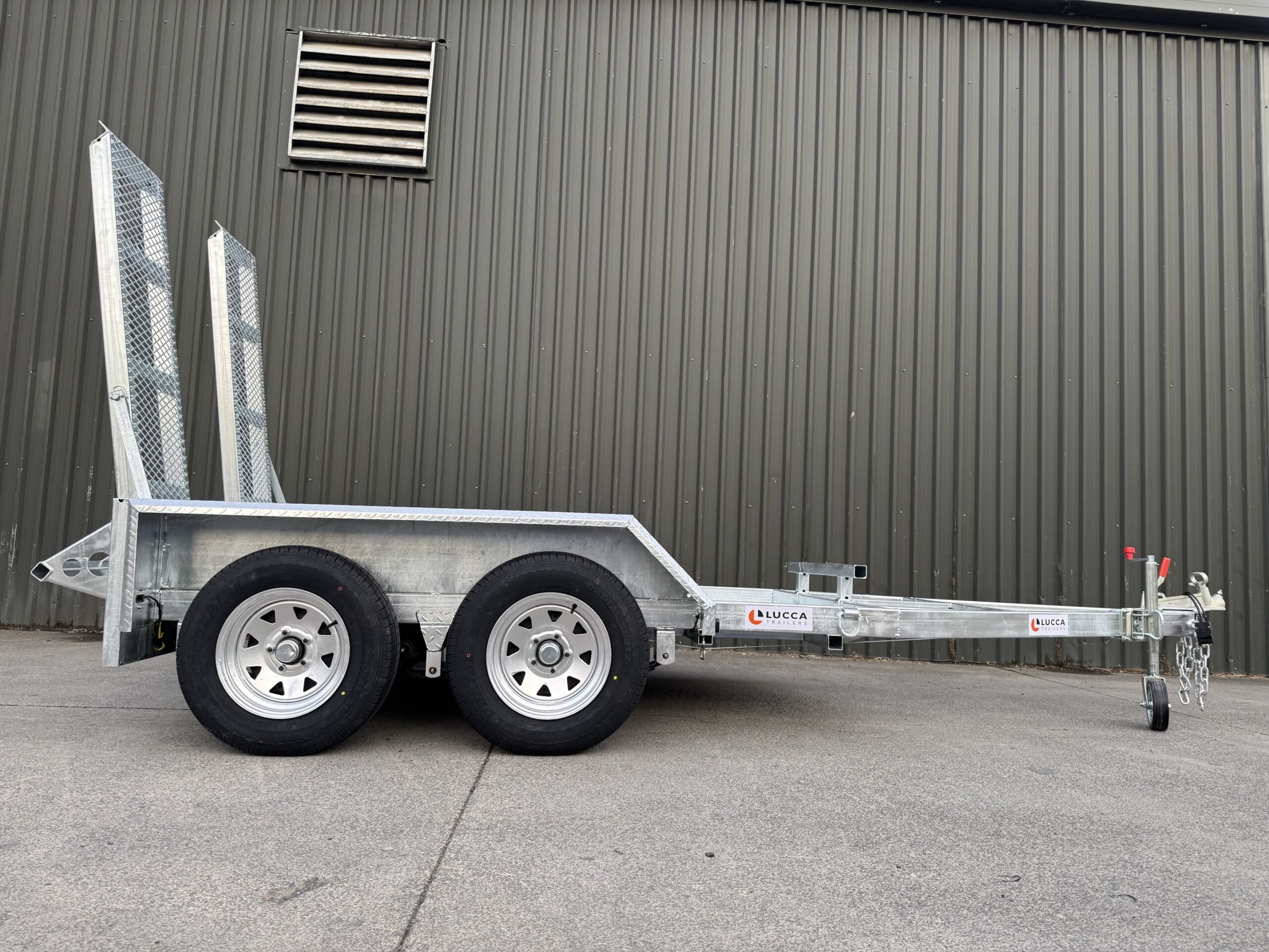 Scissor Lift Trailer | Lucca Trailers