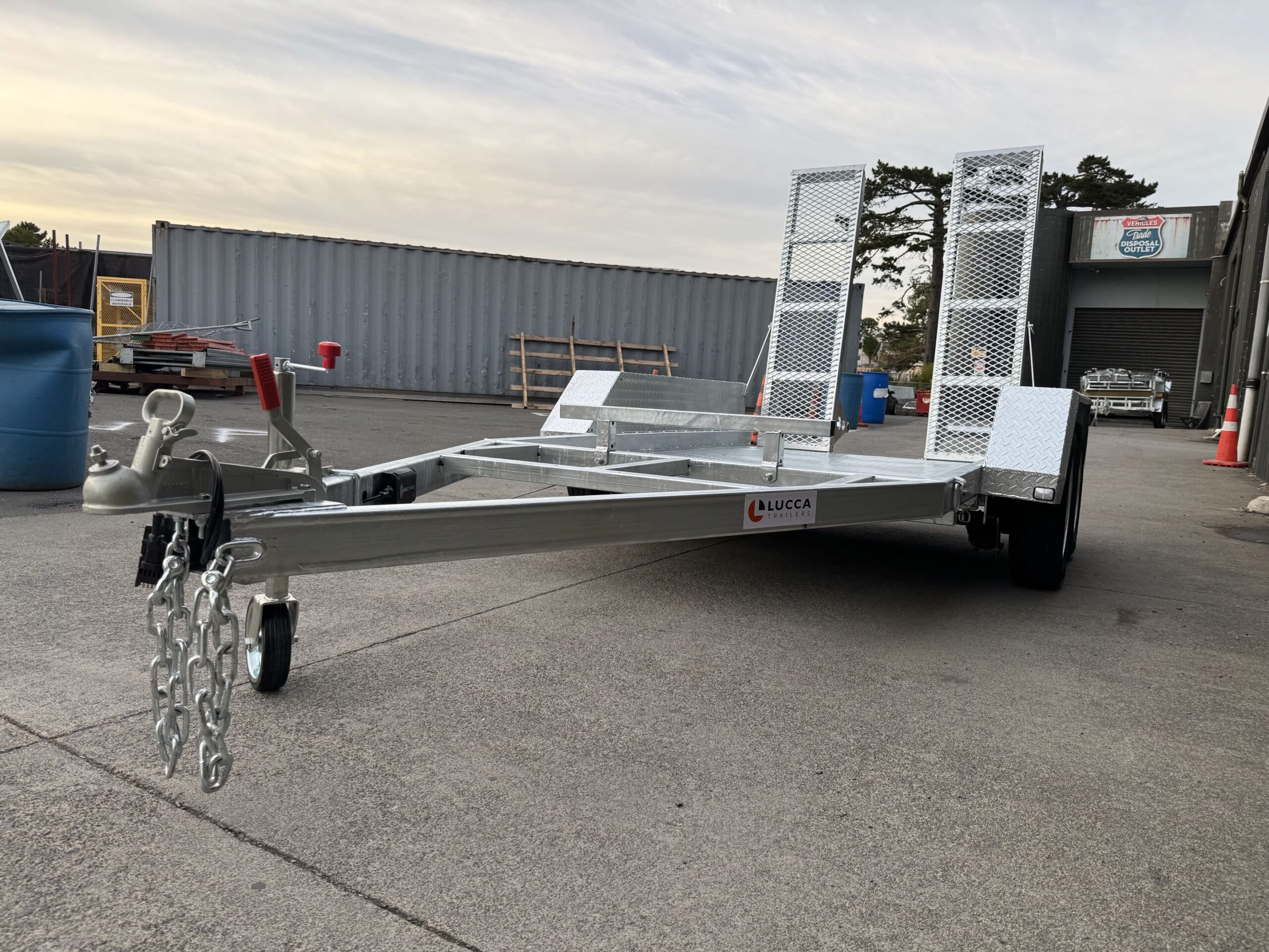 Scissor Lift Trailer | Lucca Trailers